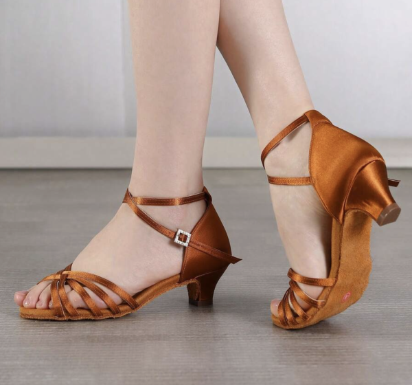 IDSHE16_4 iDance dansesko modell IDSHE16